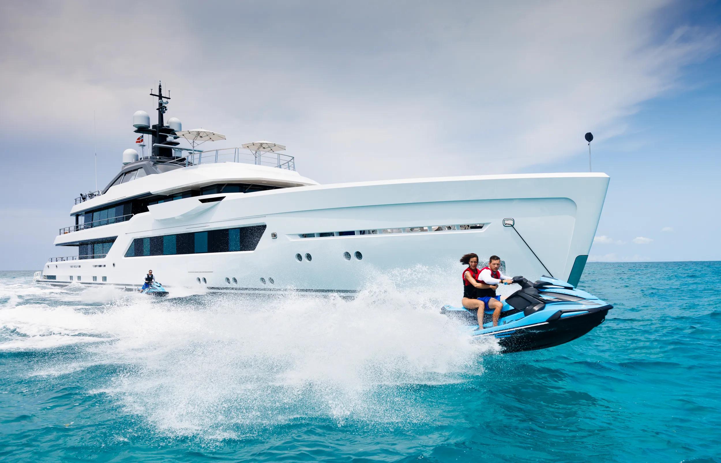 ENTOURAGE yacht charter, photo 2