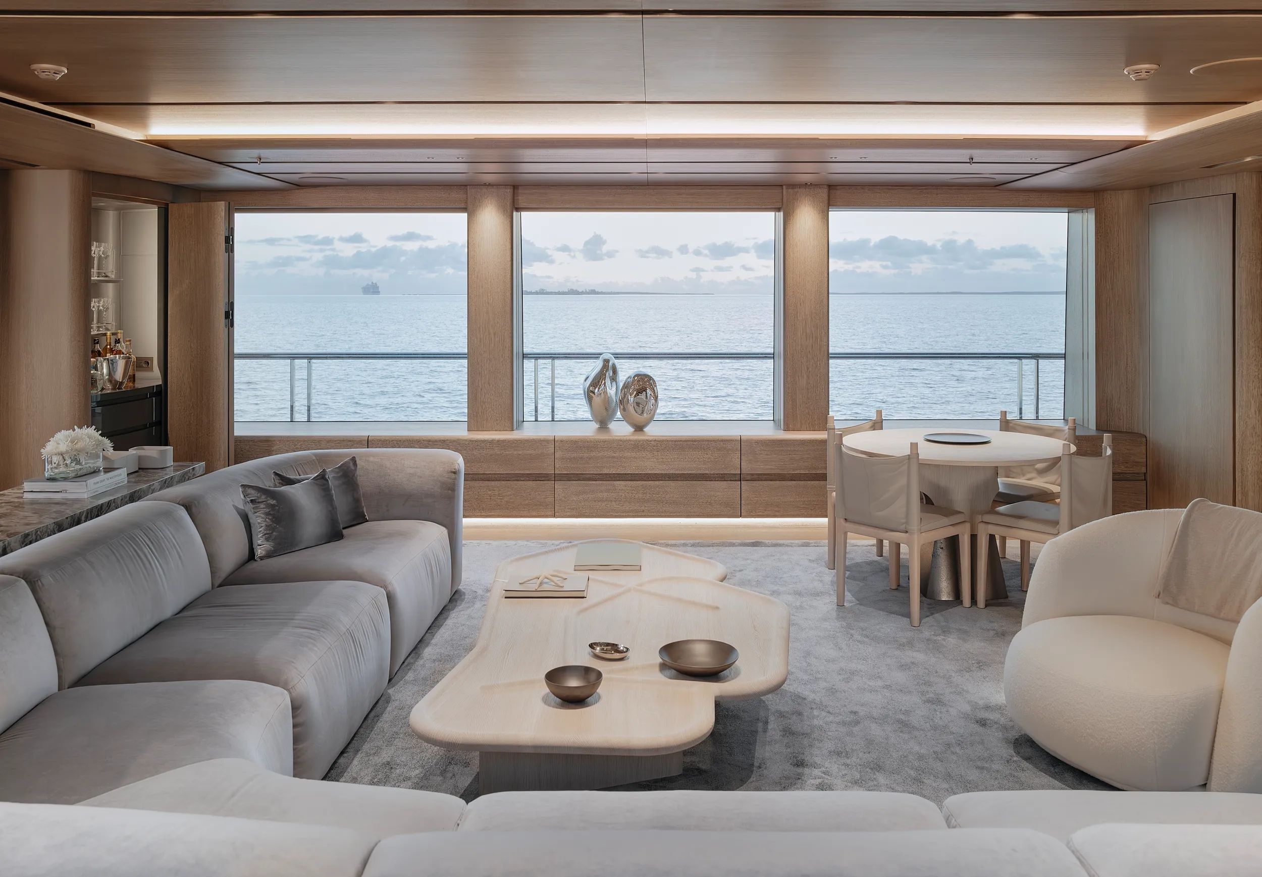 ENTOURAGE yacht charter, photo 4