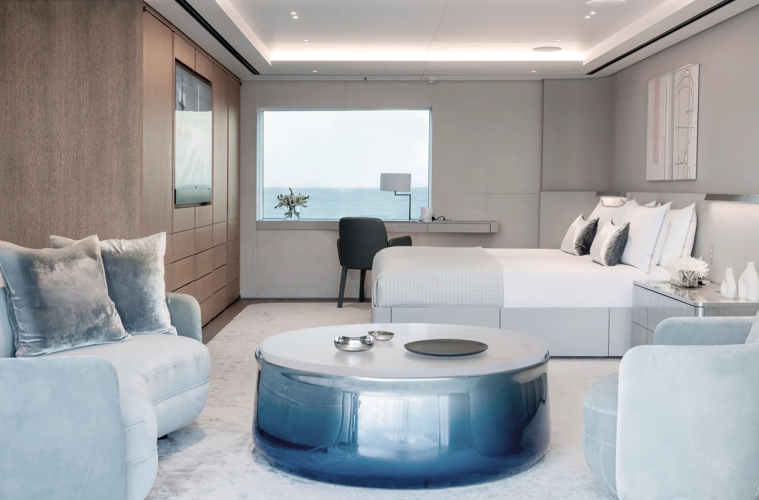 ENTOURAGE yacht charter, photo 5