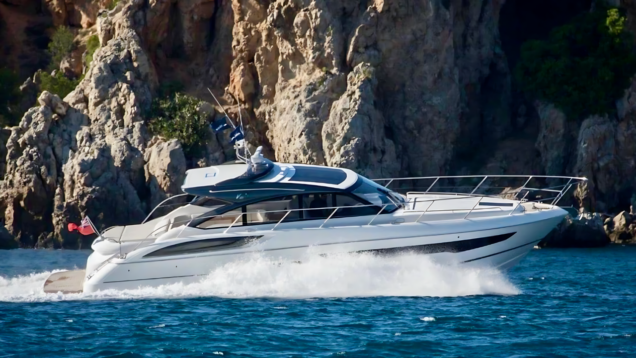 PRINCESS V58 yacht charter, photo 2