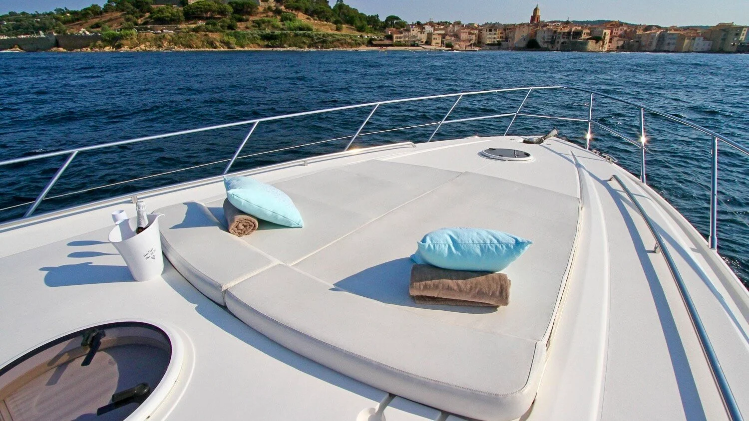 PRINCESS V58 yacht charter, photo 5