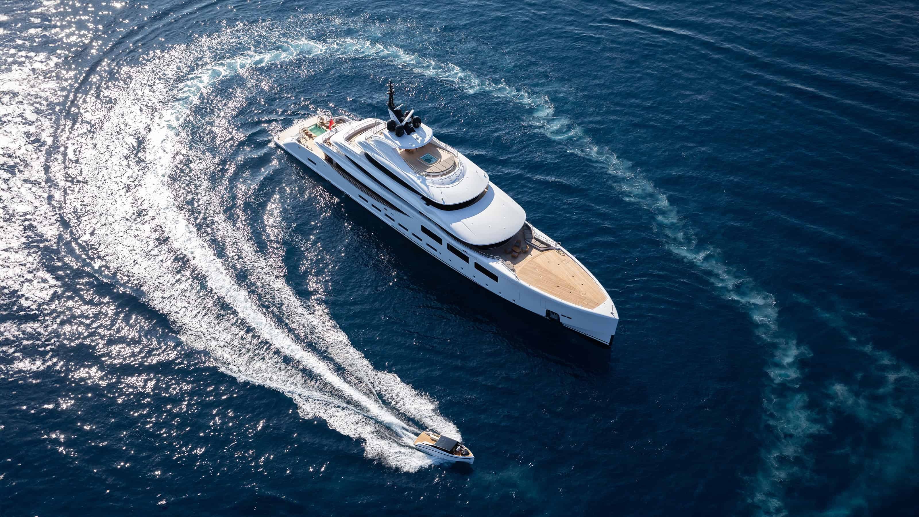 ALFA yacht charter, photo 2