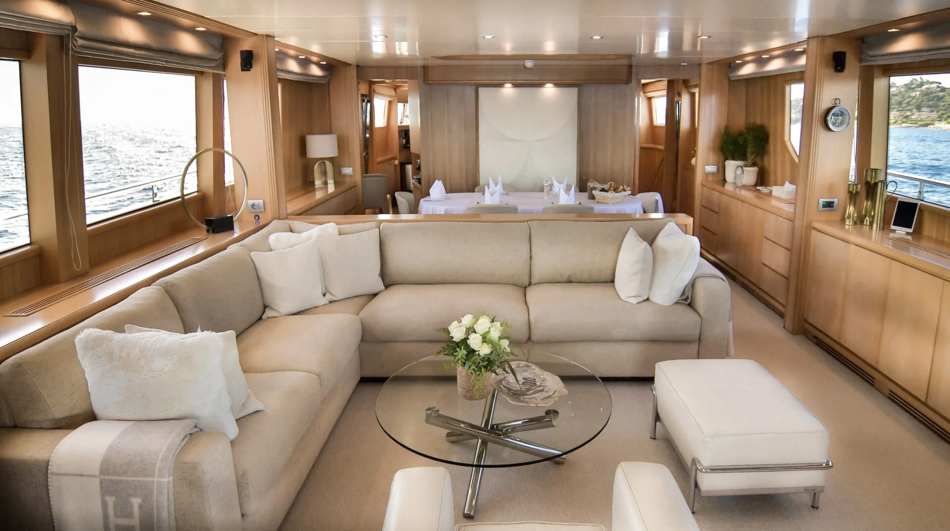SANLORENZO 88 yacht charter, photo 4