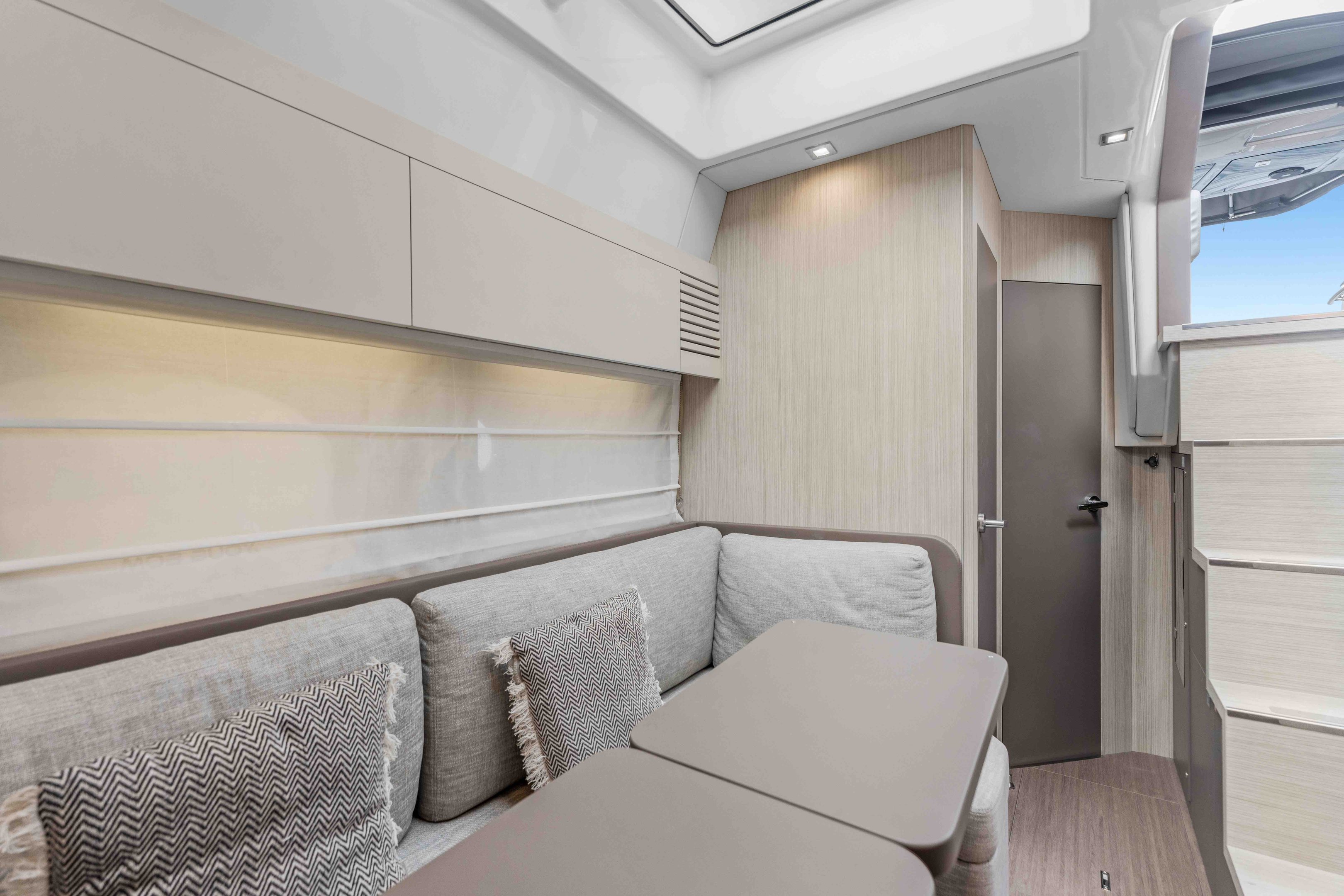 CRANCHI M44 yacht charter, photo 4