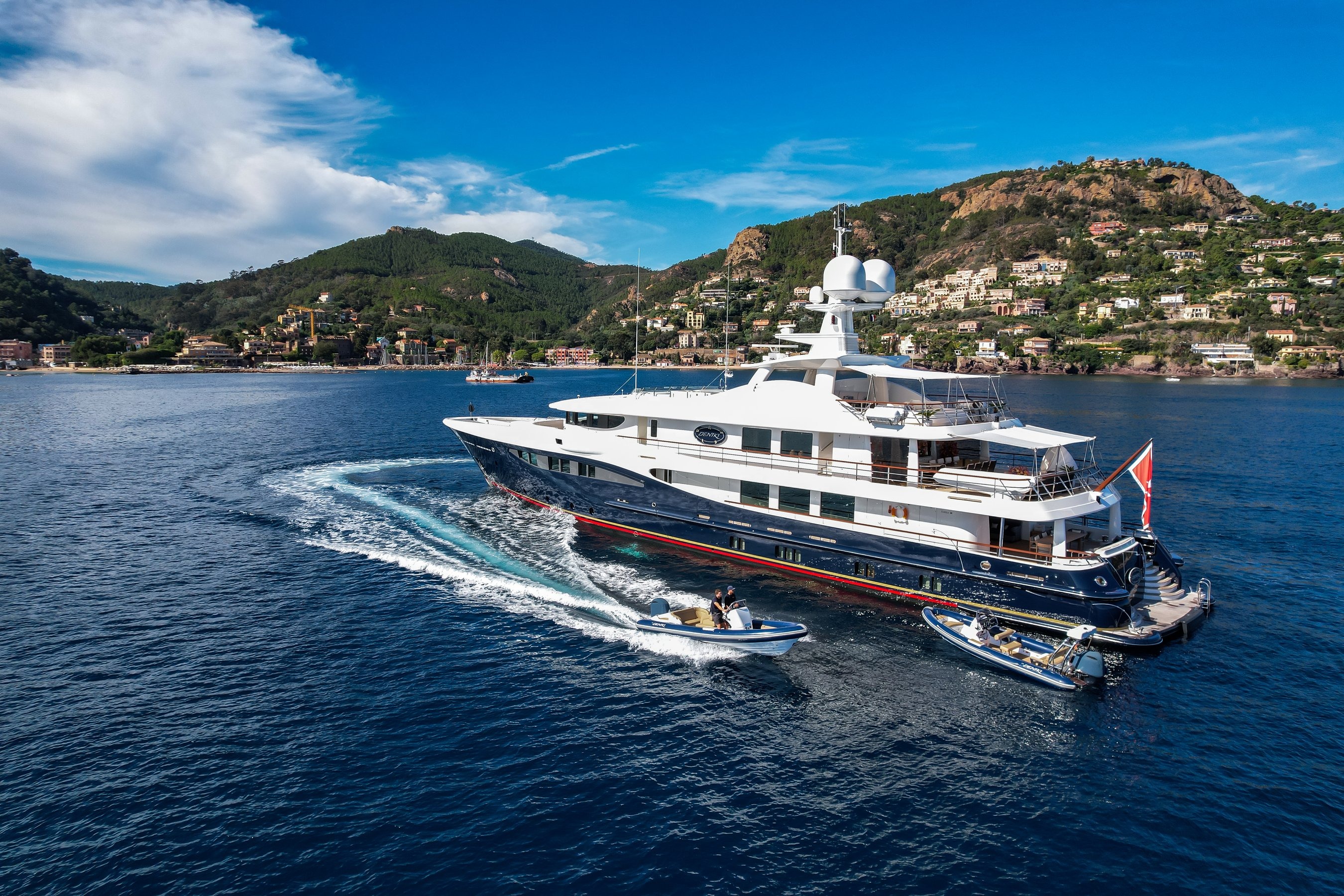 DENIKI yacht charter, photo 2