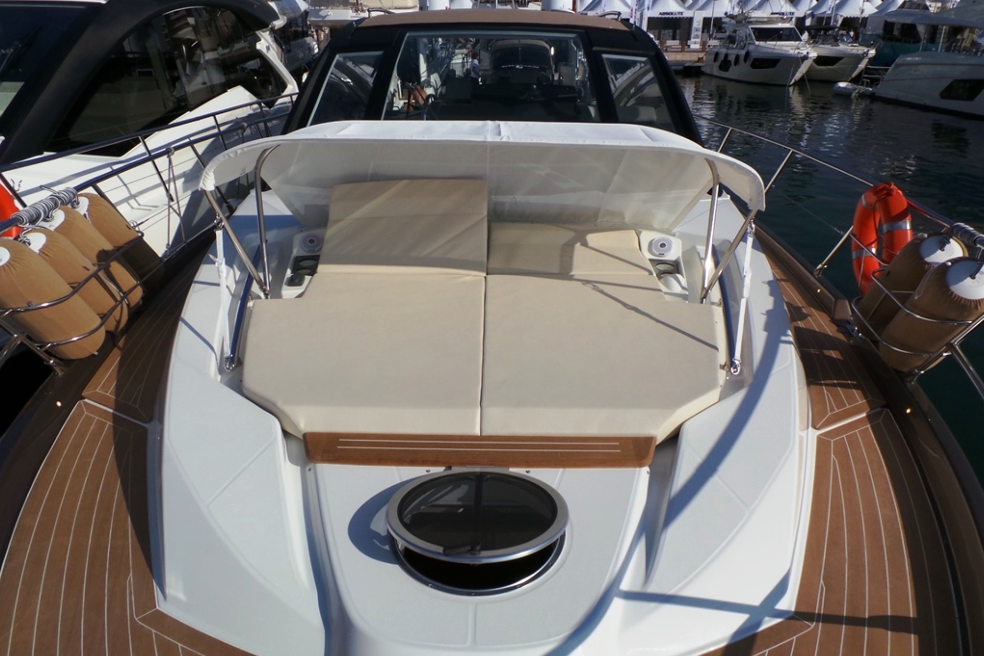 CRANCHI 60 yacht charter, photo 3
