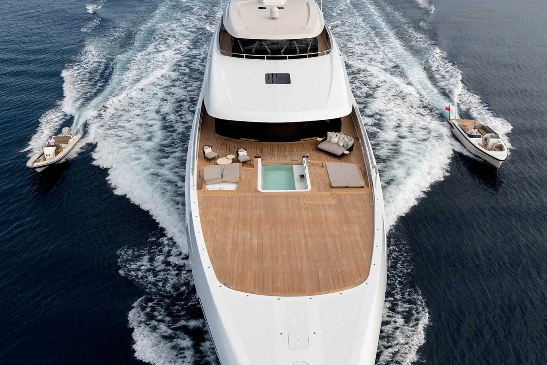 LEMON TREE yacht charter, photo 8