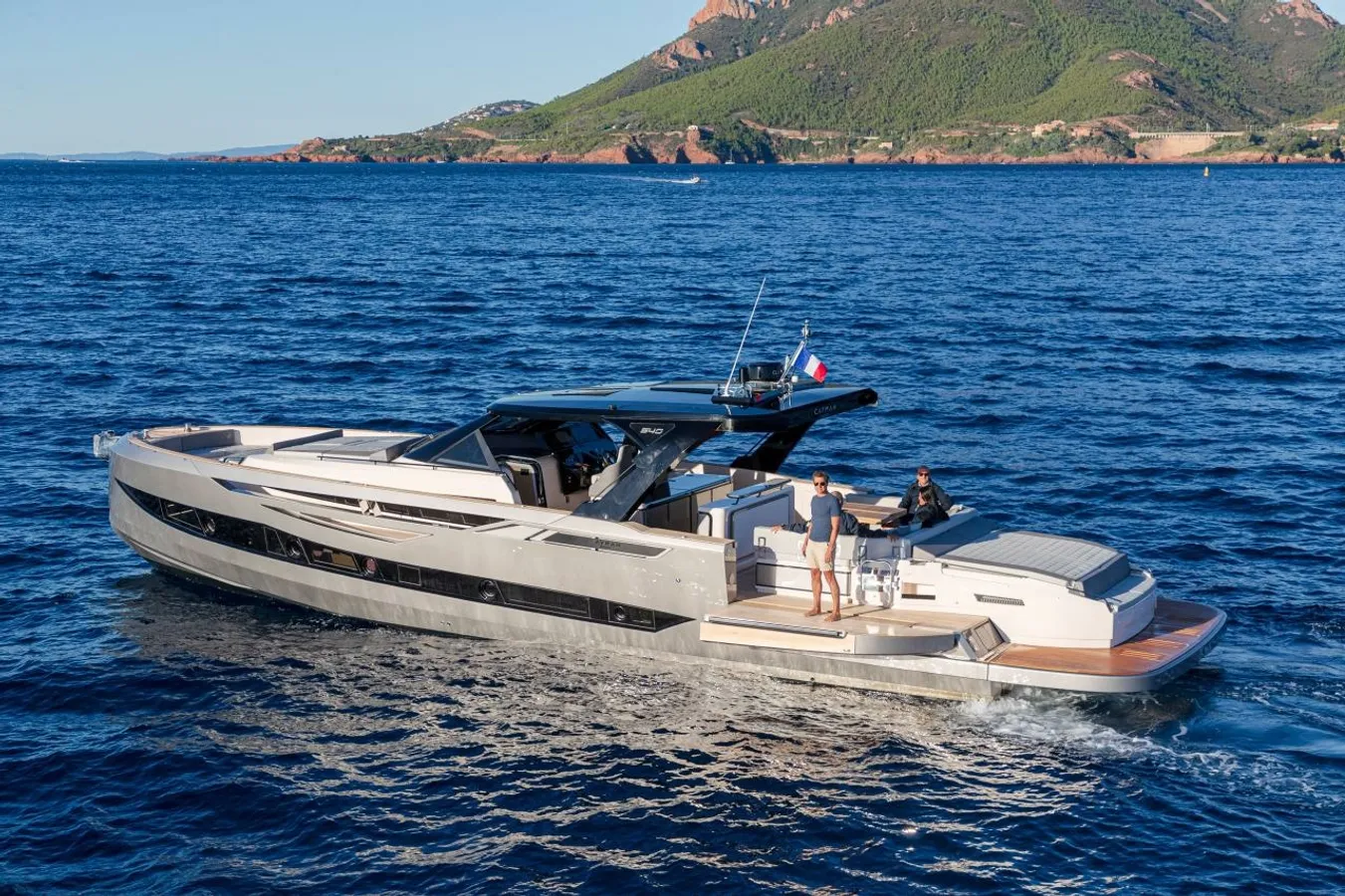 Pegase Cayman 540 yacht charter, photo 7