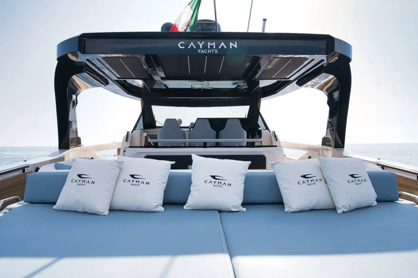 Pegase Cayman 540 yacht charter, photo 8