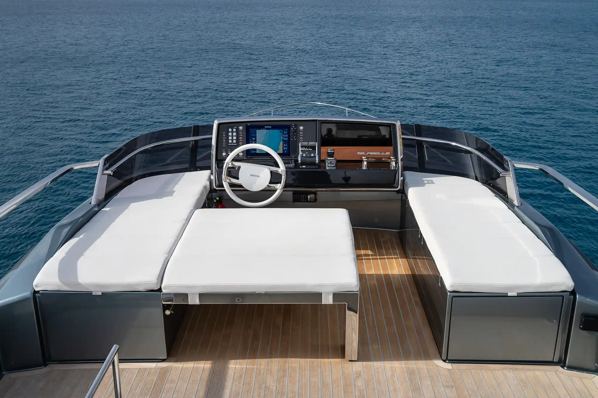 RIVA 66 yacht charter, photo 3
