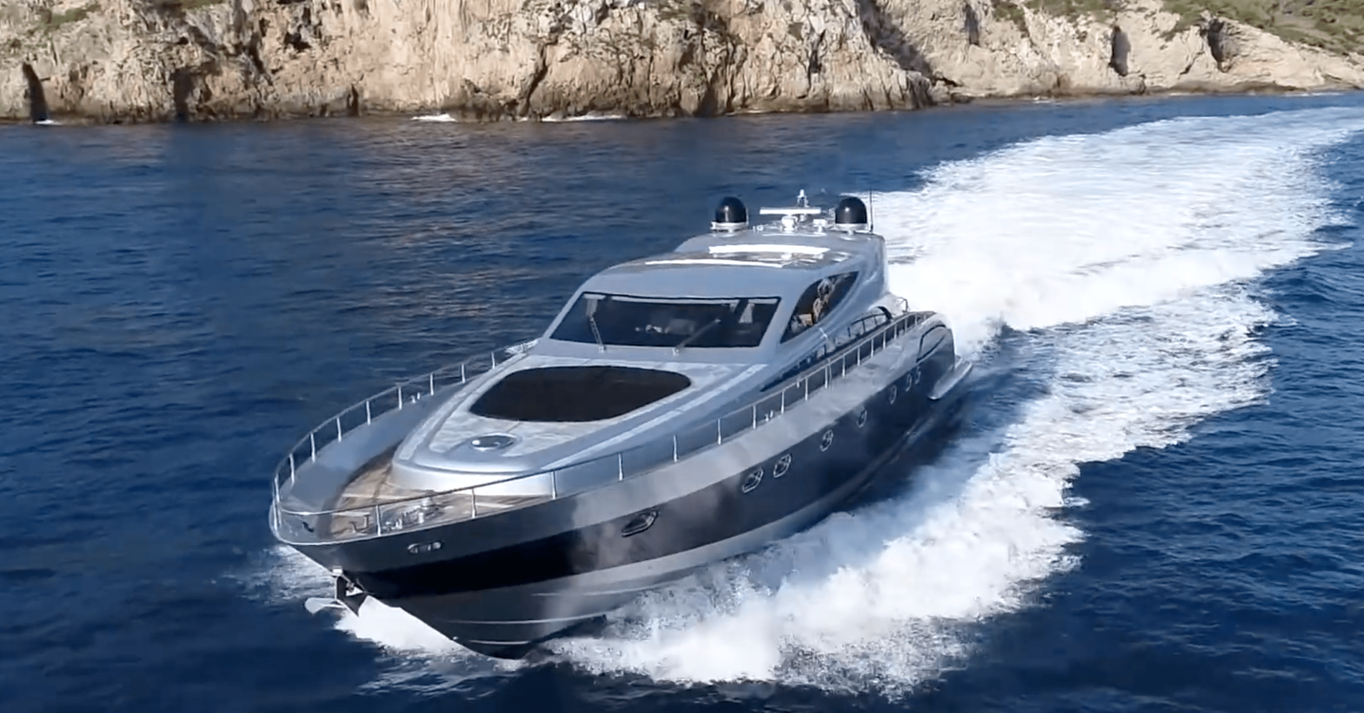ALFAMARINE 78 yacht charter, photo 2