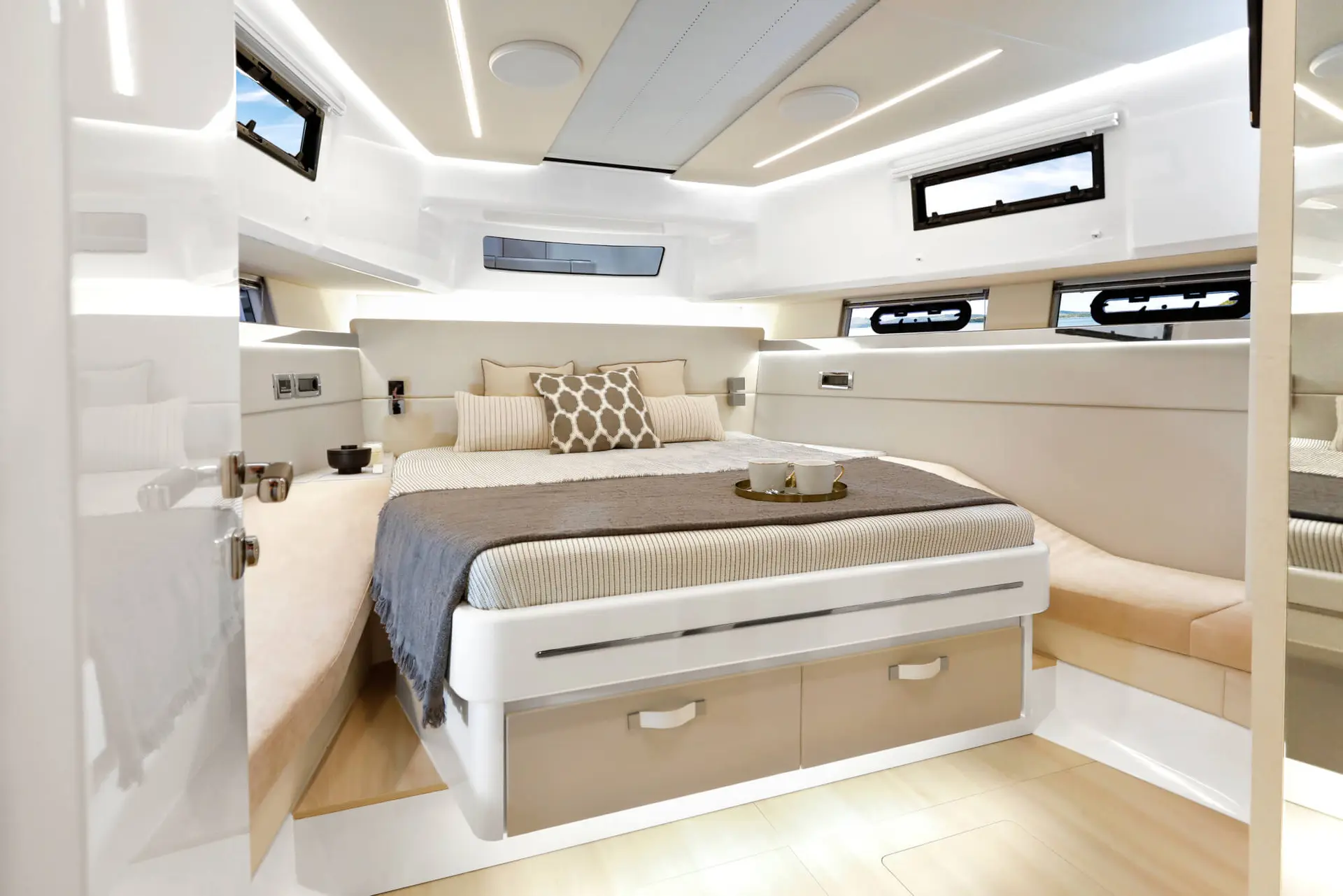 FJORD 52 yacht charter, photo 4