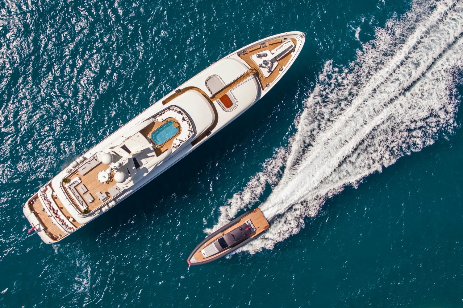 ROMA yacht charter, photo 2
