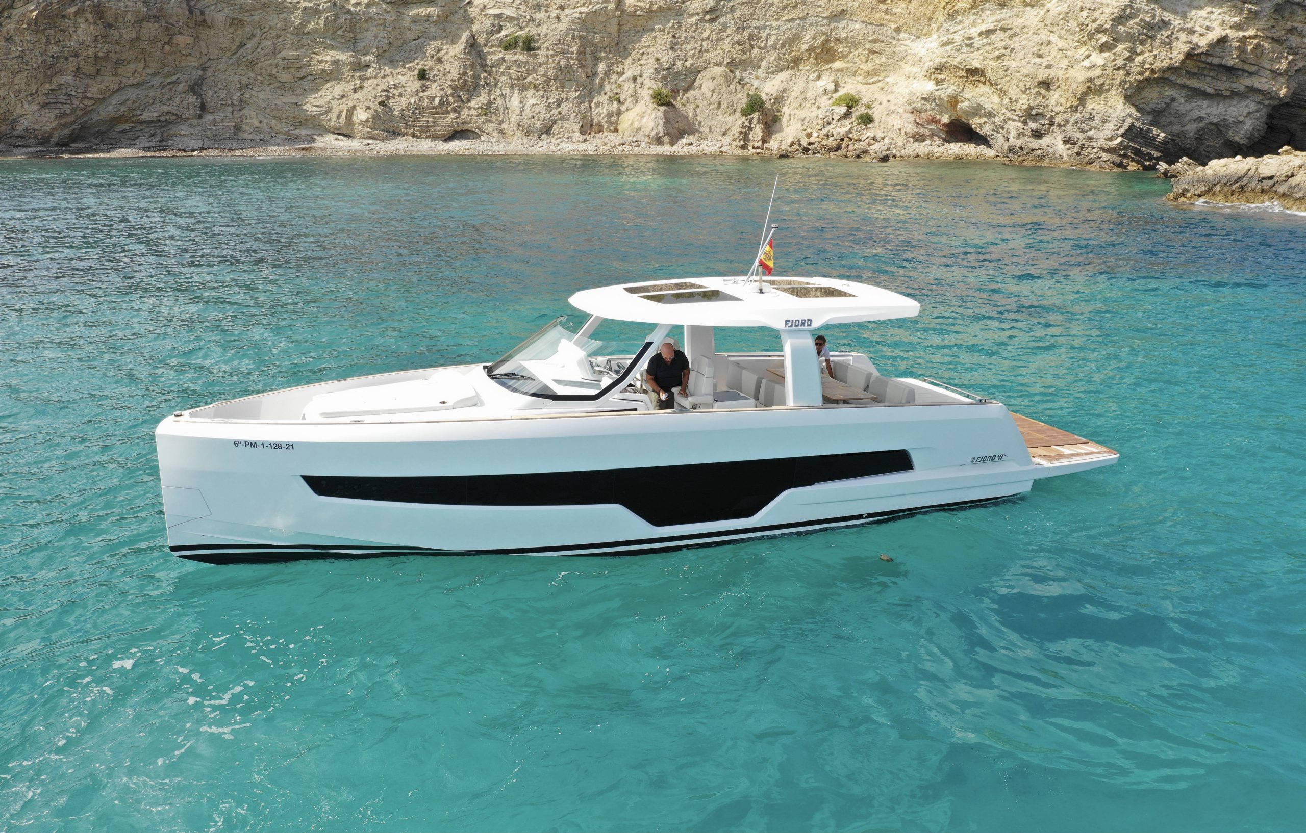 FJORD 41 XL yacht charter, photo 6
