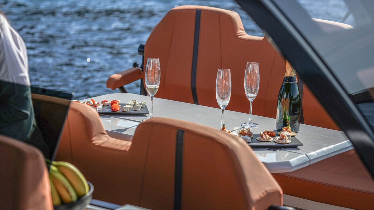 SAXDOR 320 GTO yacht charter, photo 8