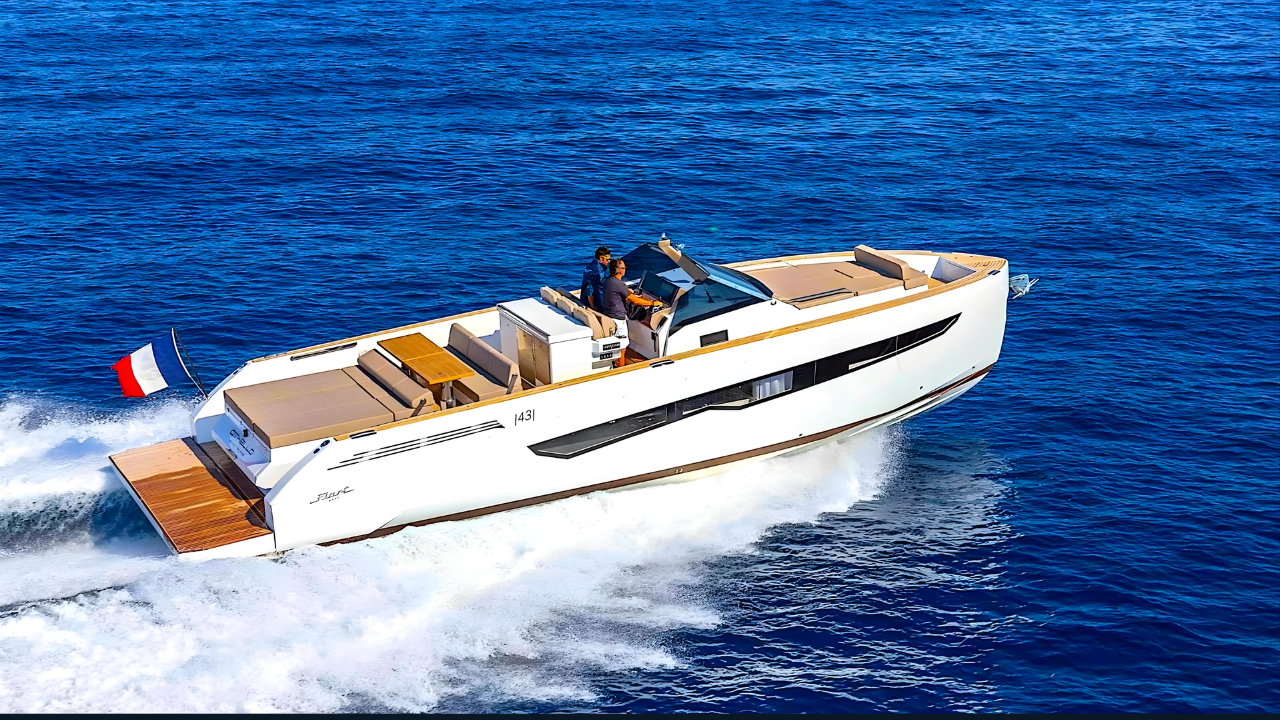 FIART 43 yacht charter, photo 3