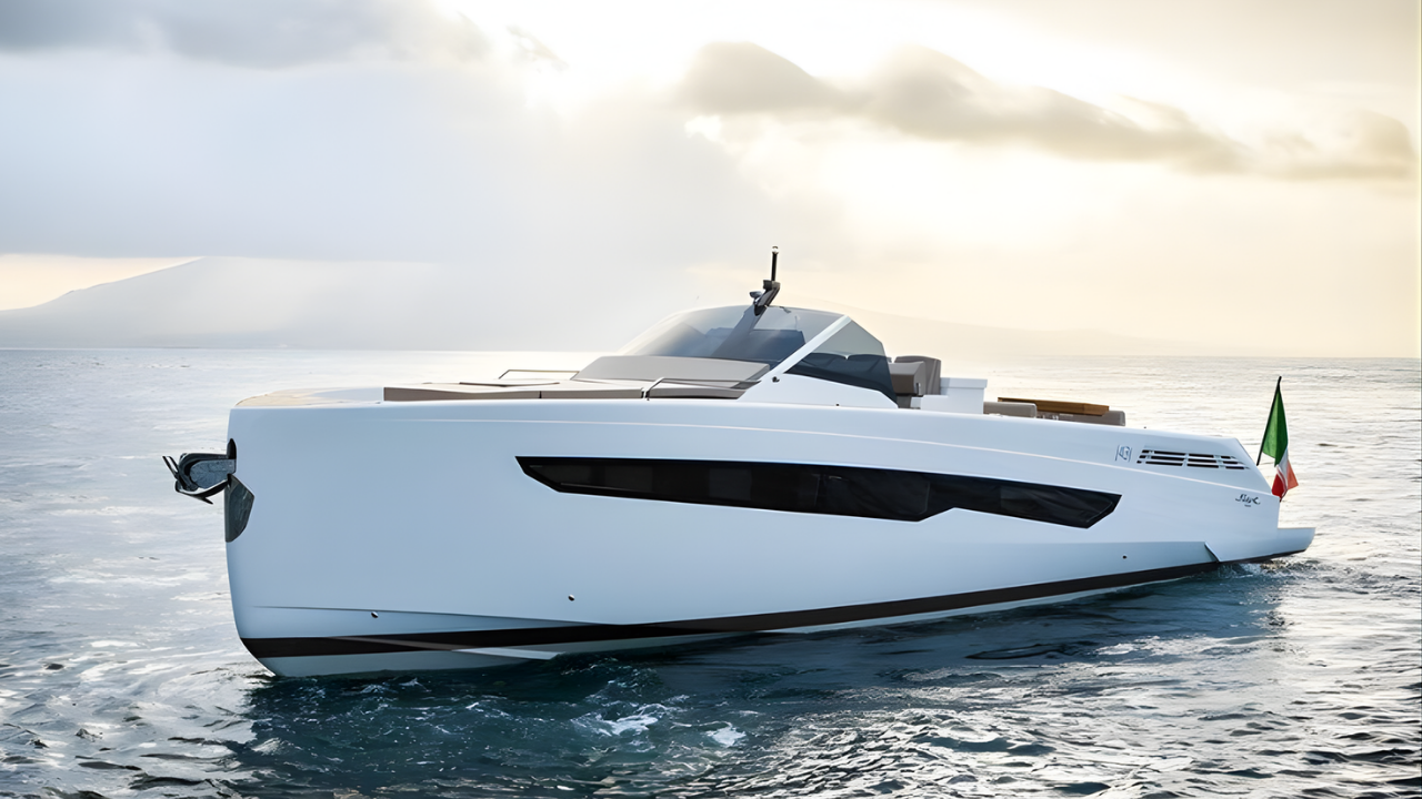 FIART 43 luxury yacht charter French Riviera