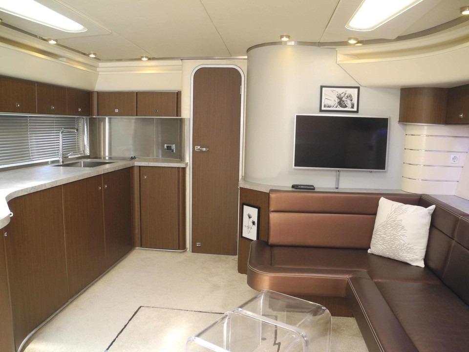 Princess V55 yacht charter, photo 4