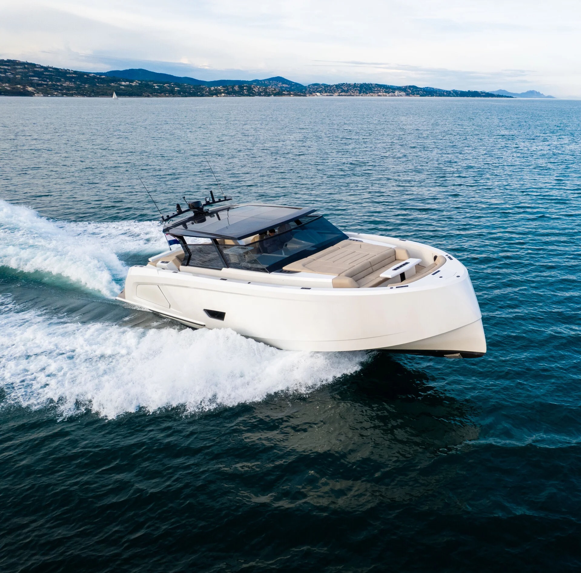 Vanquish 58 T-Top yacht charter, photo 7