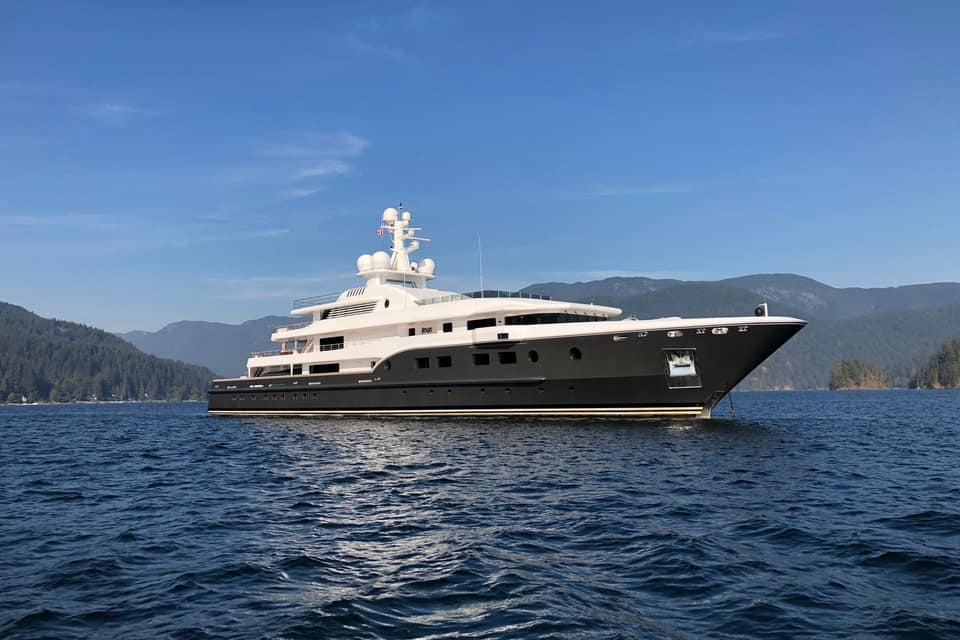 Visite vidéo du KOGO, location de yacht sur la Côte d'Azur