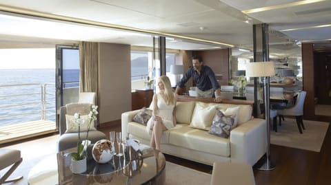 IMPERIAL PRINCESS , mer et soleil