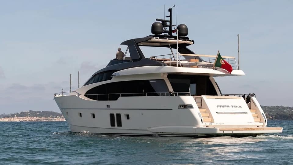 Visite vidéo du Sanlorenzo SL78 - Pap's Toy III, location de yacht sur la Côte d'Azur