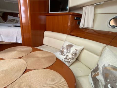 Prestige 34 S, dernière baignade et retour