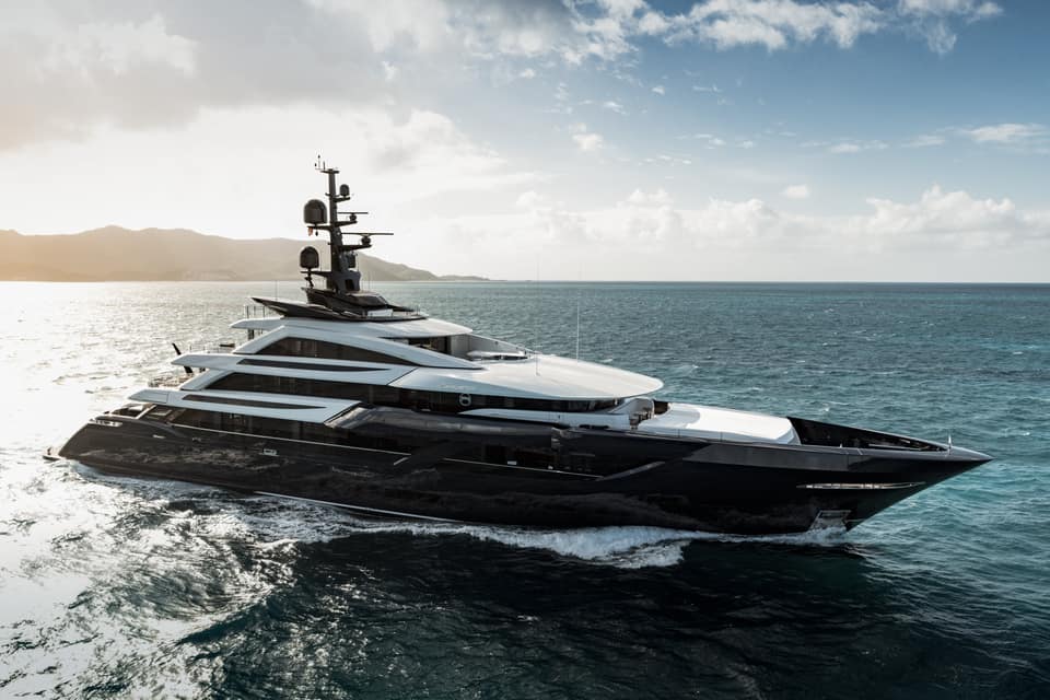 Visite vidéo du RESILIENCE, location de yacht sur la Côte d'Azur