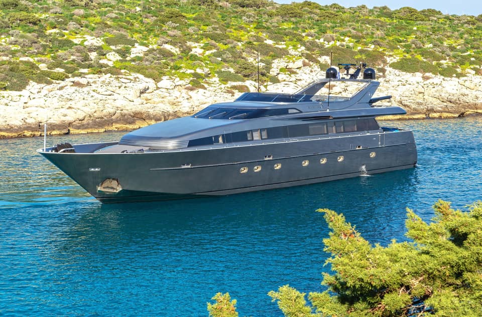 Visite vidéo du Summer Fun, location de yacht sur la Côte d'Azur
