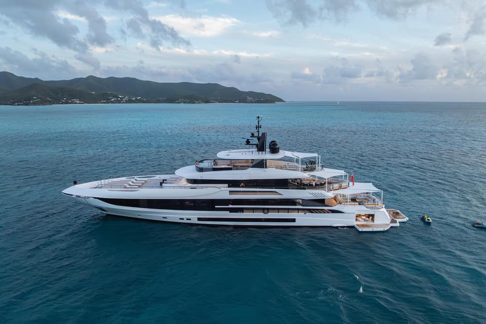 Visite vidéo du DOKINHA, location de yacht sur la Côte d'Azur