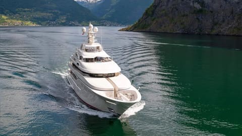 LADY KATHRYN V, mer et soleil