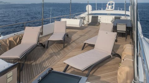 FAST AND FURIOUS, navigation vers le prochain port