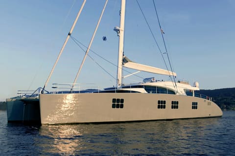 Ipharra, dîner à bord ou à terre