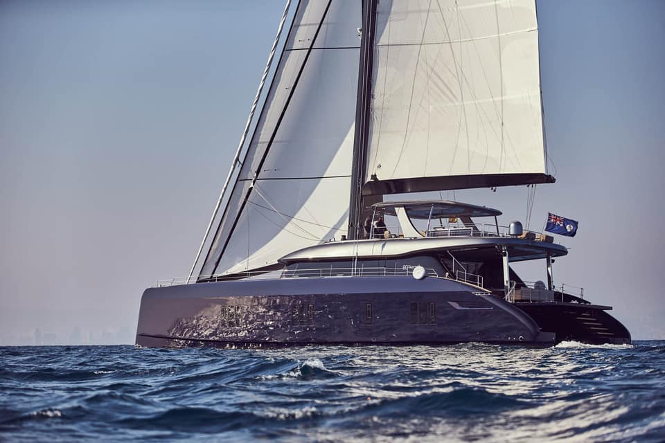 Visite vidéo du Ipharra, location de yacht sur la Côte d'Azur