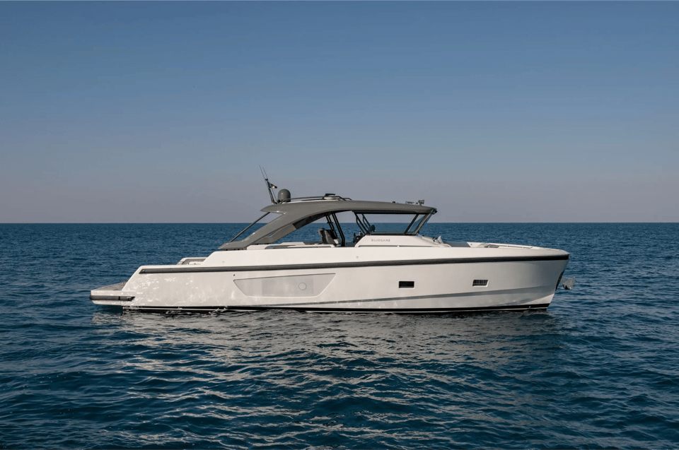 Visite vidéo du BLUEGAME 54, location de yacht sur la Côte d'Azur