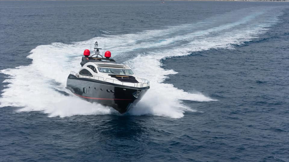 Visite vidéo du Palumba, location de yacht sur la Côte d'Azur