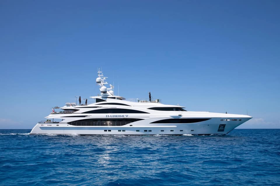 Visite vidéo du ILLUSION V, location de yacht sur la Côte d'Azur