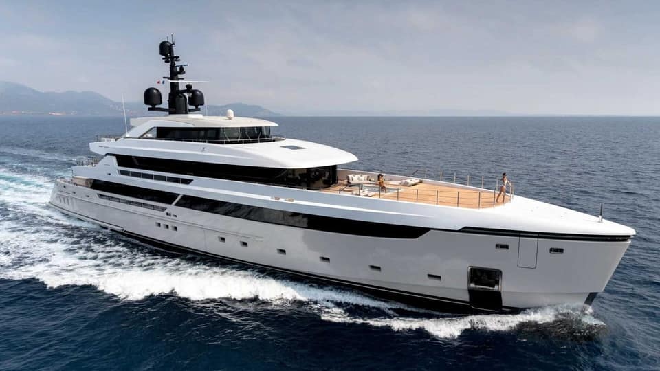 Visite vidéo du LEMON TREE, location de yacht sur la Côte d'Azur