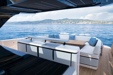 Pegase Cayman 540, embarquement