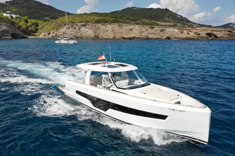 FJORD 41 XL, embarquement à saint-tropez