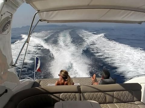 Princess V55, embarquement à cannes