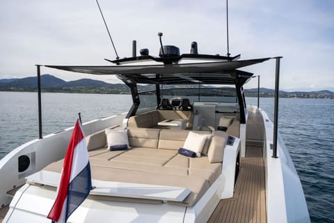 Vanquish 58 T-Top, dernière baignade et retour